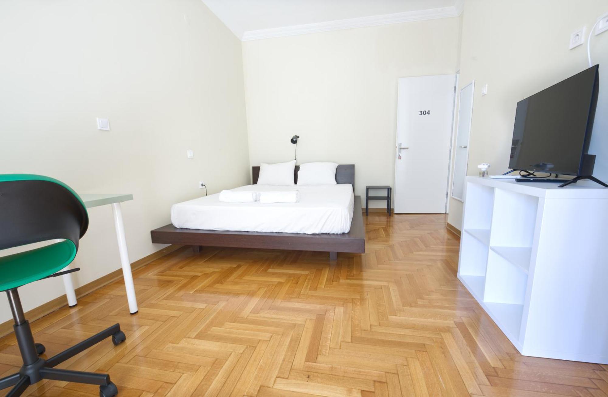Huge N Happy Apartment Thessaloniki